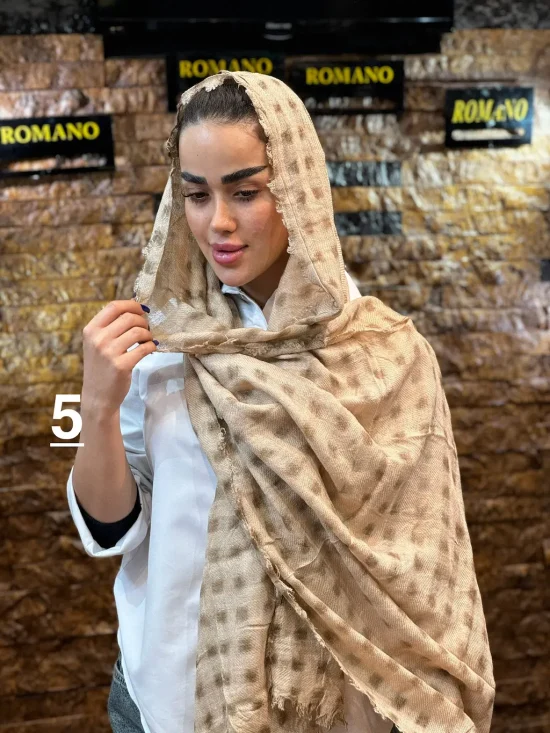 شال کنفی مربعی شال و روسری رومانو