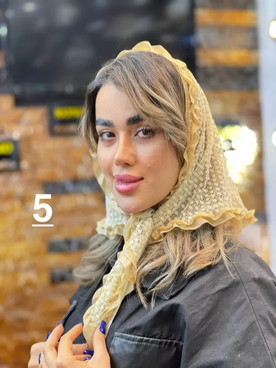 روسری سه گوش گیپوری شال و روسری رومانو