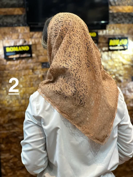 روسری سه گوش گیپور شال و روسری رومانو