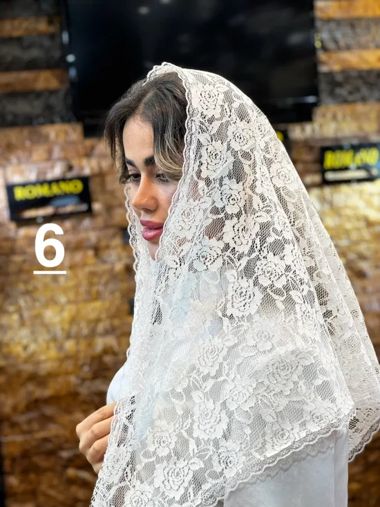 روسری سه گوش گیپور شال و روسری رومانو