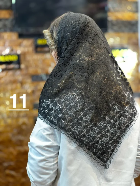 روسری سه گوش گیپور شال و روسری رومانو