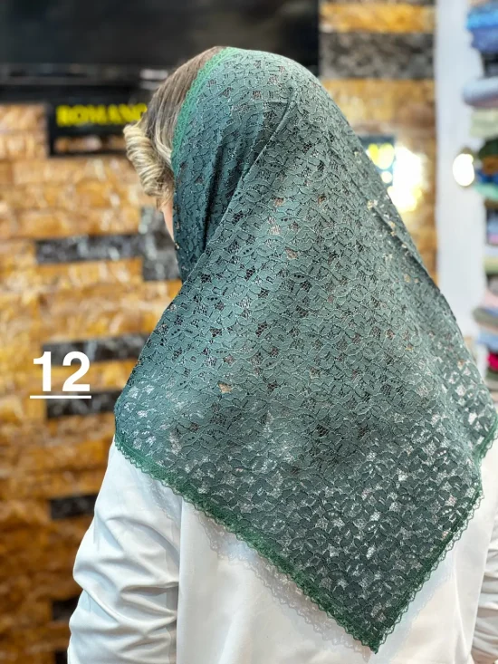 روسری سه گوش گیپور شال و روسری رومانو