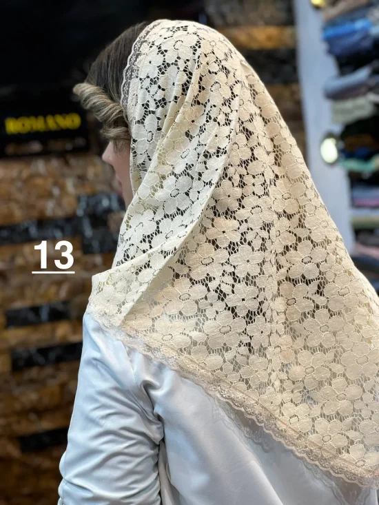 روسری سه گوش گیپور شال و روسری رومانو