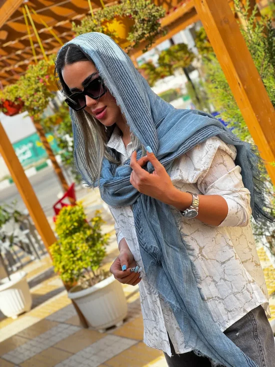 شال کویین شال کویین