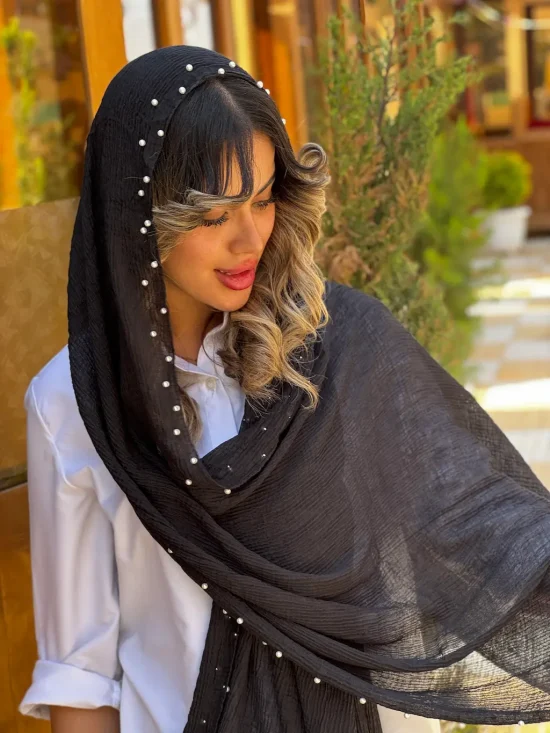 شال برشکا مشکی
