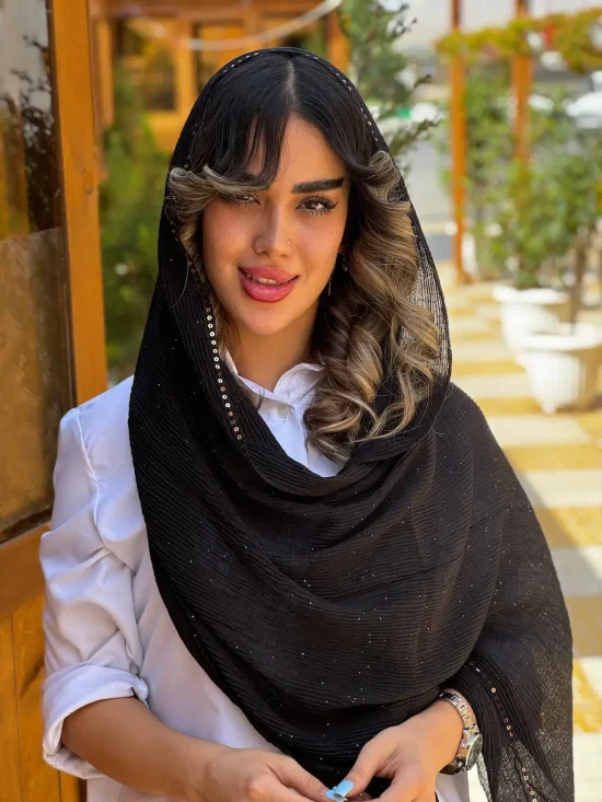 شال برشکا مشکی