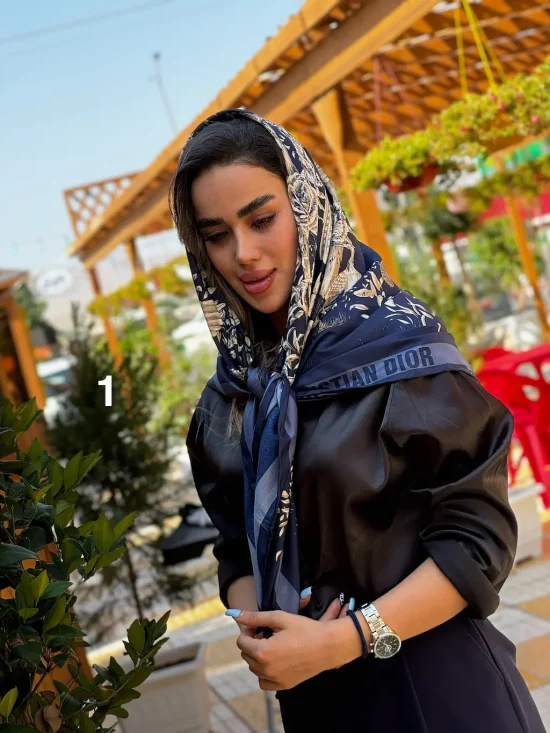 روسری بنفشه روسری بنفشه