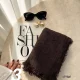 شال حوله ای دور ریش