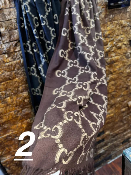 شال موهر گوچی