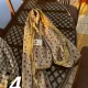 شال برشکا کریسمسی