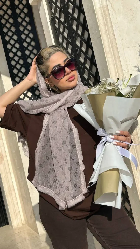 شال حریر پرنیا