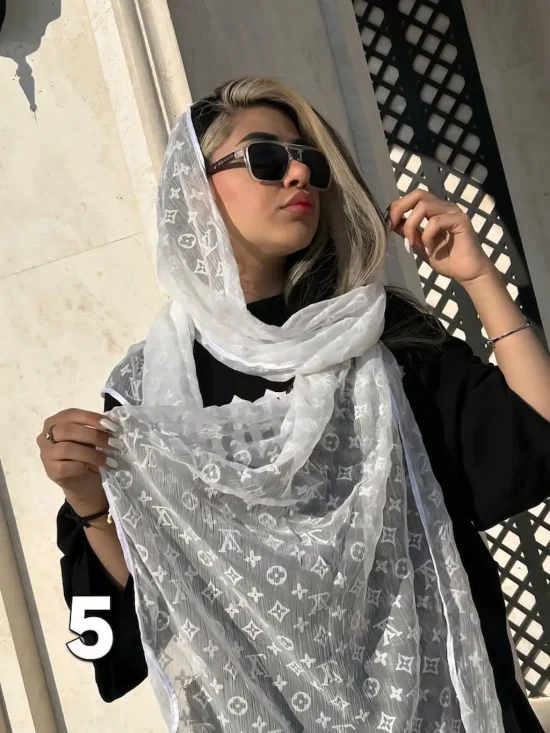 شال حریر ماهنوس
