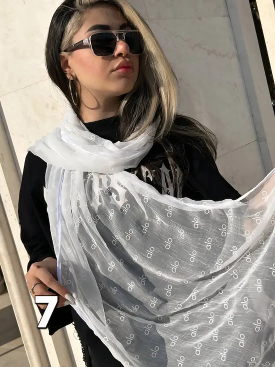 شال حریر ماهنوس
