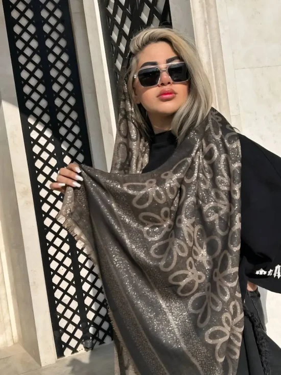 شال برند لووه